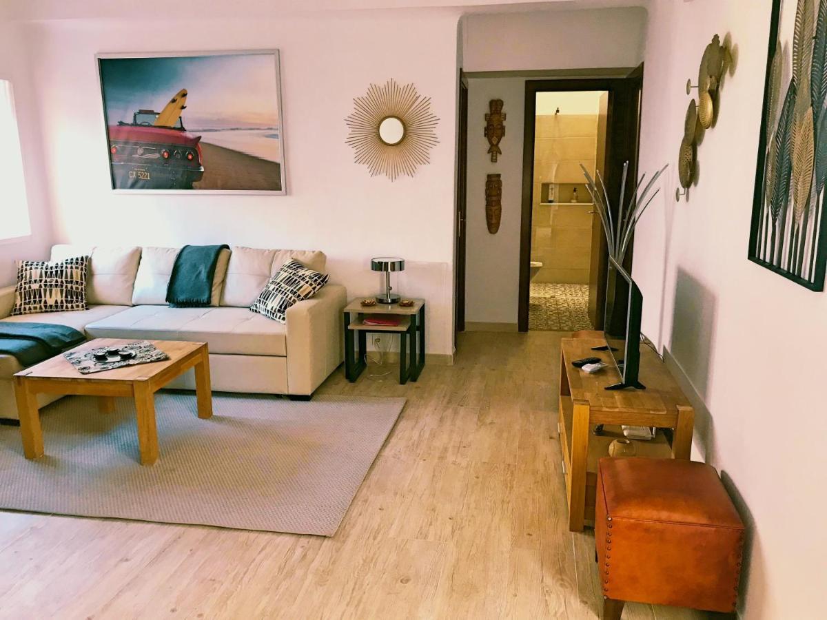 Town House With Patio In Quiet Residential Area 10 Min From Beach Torremolinos Dış mekan fotoğraf